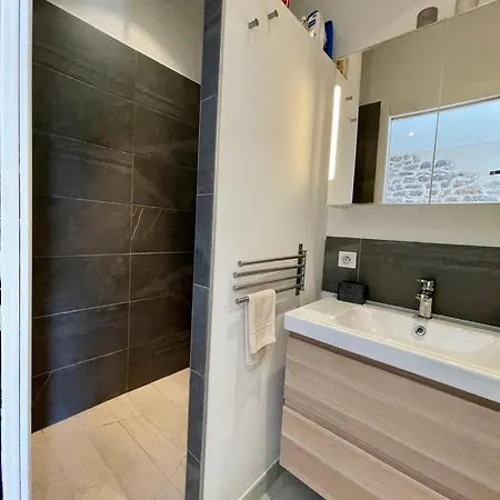 Version Sud- Chambre Privee Spacieuse A
